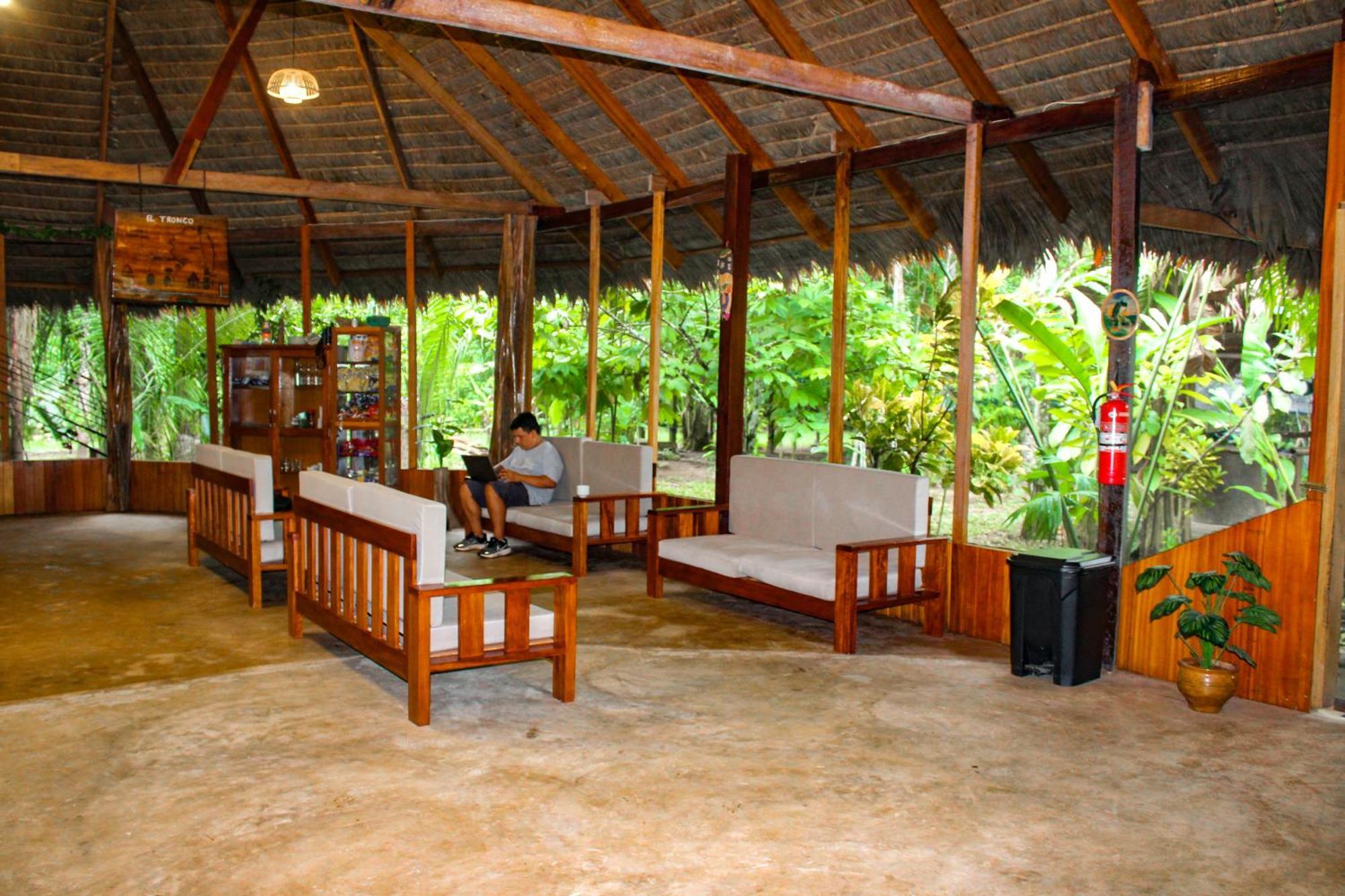 Tronco Tambopata Adventure Hotel Puerto Maldonado Exterior foto